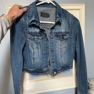 Crop denim jacket